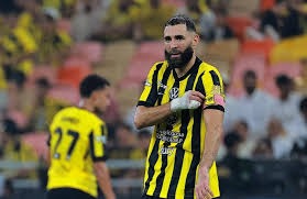 足球曝英超多队将出售核心以平衡财政