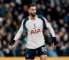 解析亚特兰大勇士队如何通过长期低价锁定核心球员实现建队稳定